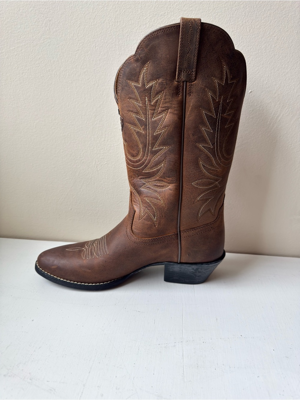 Ariat Tan Brown Western Cowboy Boots with Stitch Detailing - Picture 5 of 8